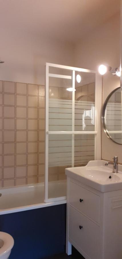 Studio Meuble Cures Thermales Avec Vue Greoux-les-Bains Exterior photo